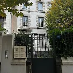 De Charme En Plein Centre Avec Spacieux Garage Prive *