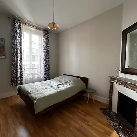 De Charme En Plein Centre Avec Spacieux Garage Prive Apartment Clermont-Ferrand