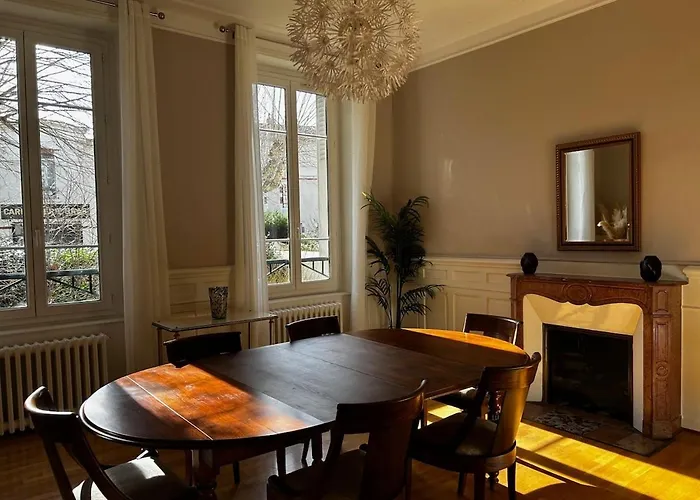 Apartment De Charme En Plein Centre Avec Spacieux Garage Prive Clermont-Ferrand